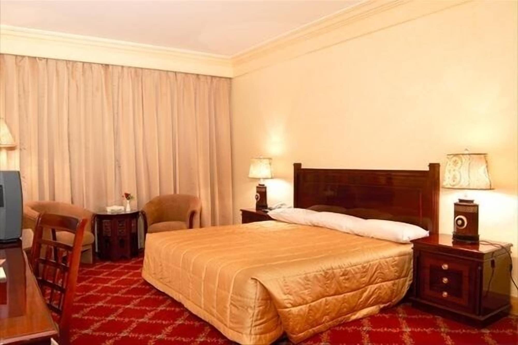 Dar Aleiman Al Haram Ξενοδοχείο Μεδίνα Εξωτερικό φωτογραφία A bedroom at the hotel
